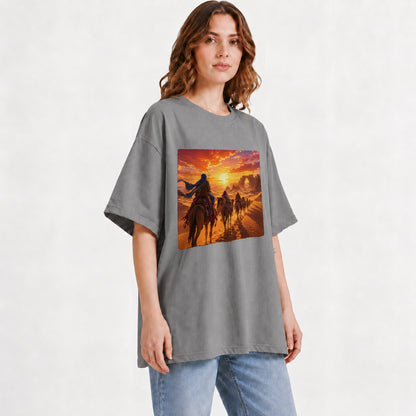#pl[Gray] Desert Caravan Graphic T-Shirt, Camel Journey Sunset Landscape